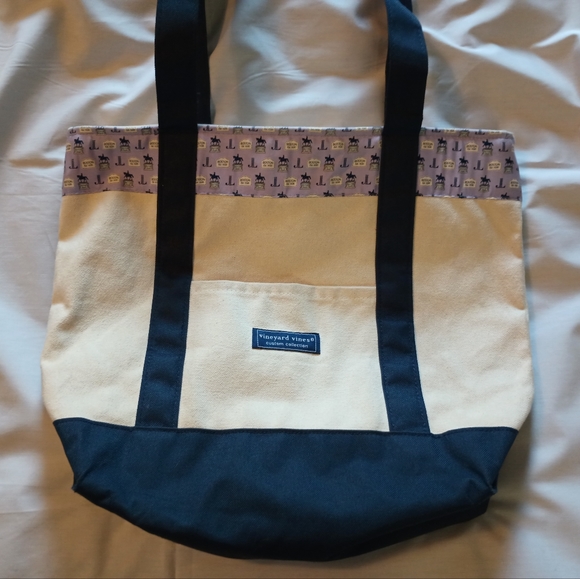 Vineyard Vines Boston 1630 Tote - Picture 1 of 6